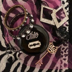 BUNDLE💋CHIC BI*CH⚡️Makeup Pouch & Jewelry